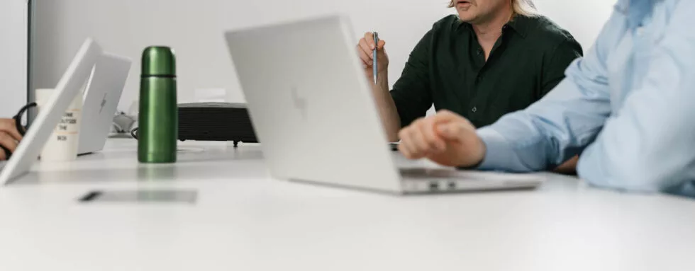 Energiatehokkuuden kuvituskuva neuvottelu